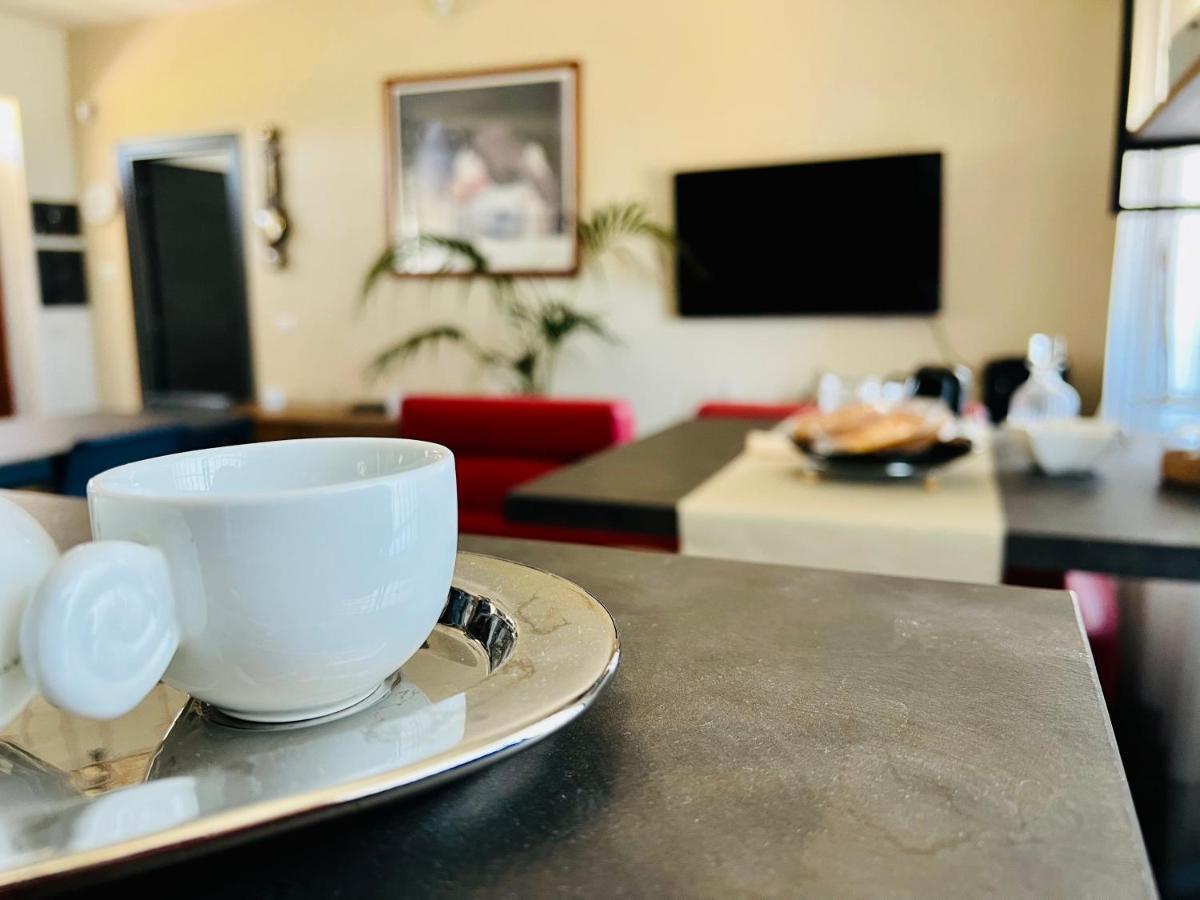 Bed and Breakfast Bombrelais Apice Esterno foto